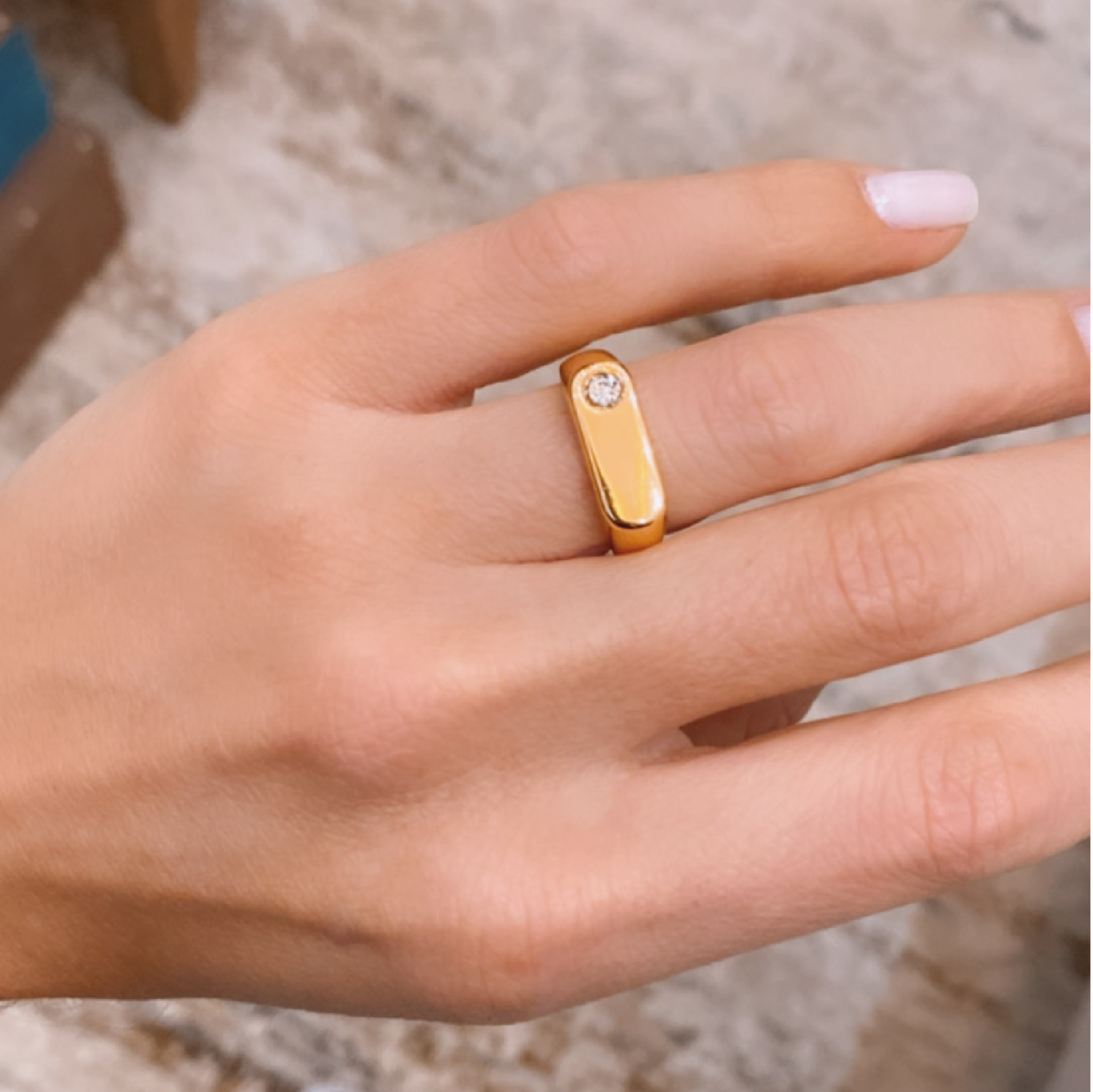 Anel Strass Dourado