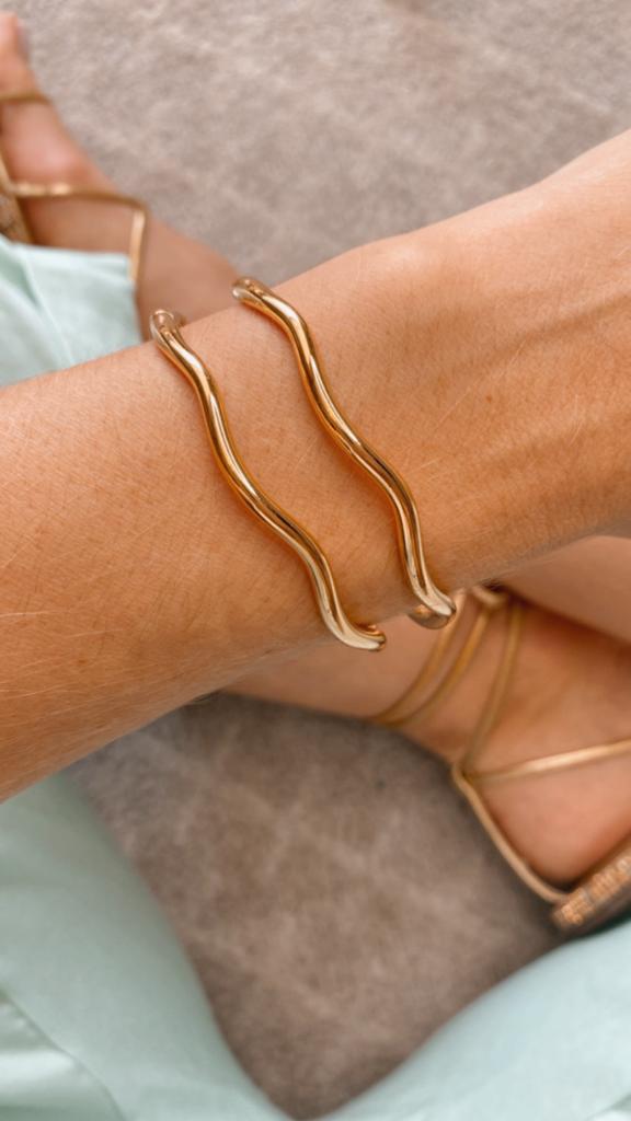 Pulseira bracelete ondulado